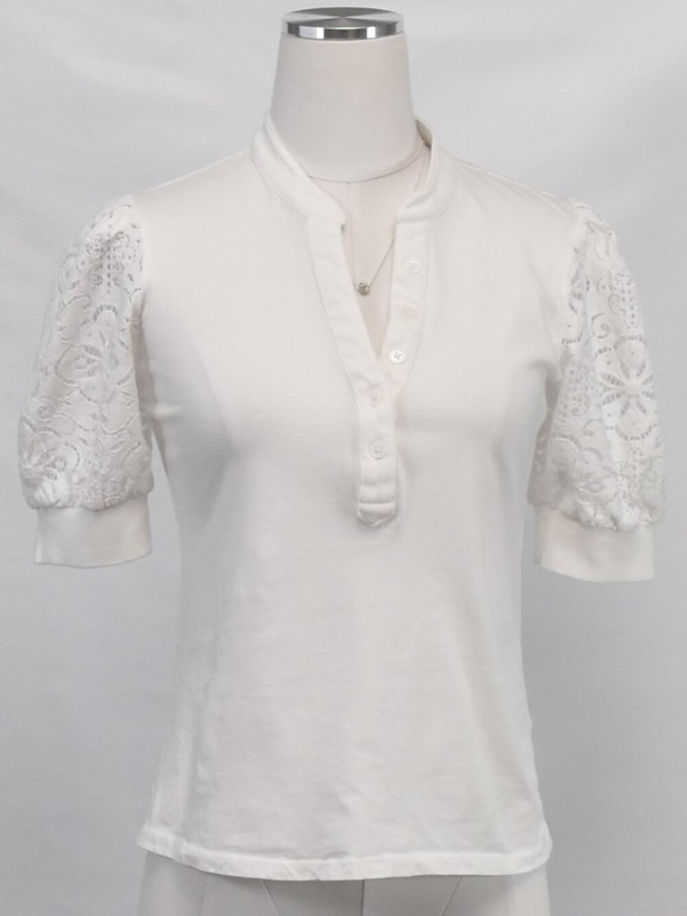 🤍Creative Poshmark Title Elie Tahari White Lace Sleeve Top Size Medium🤍